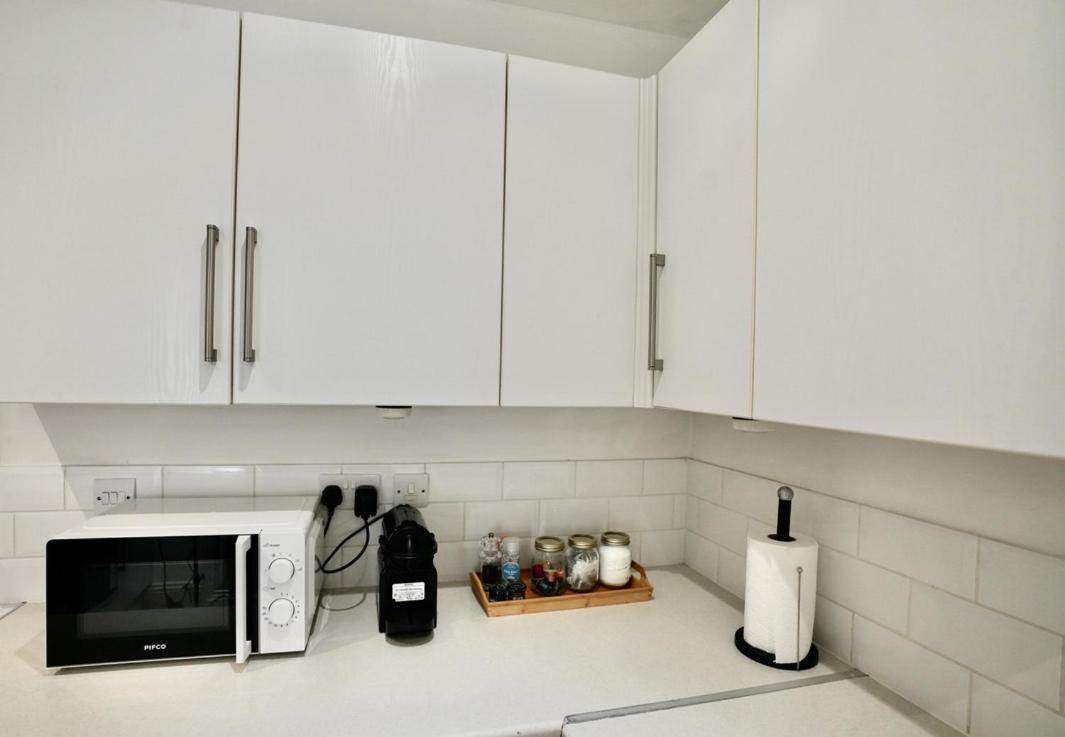 Spacious Two-Bedrooms House, Private Parking, Contractors, Relocators Oxford Exterior photo