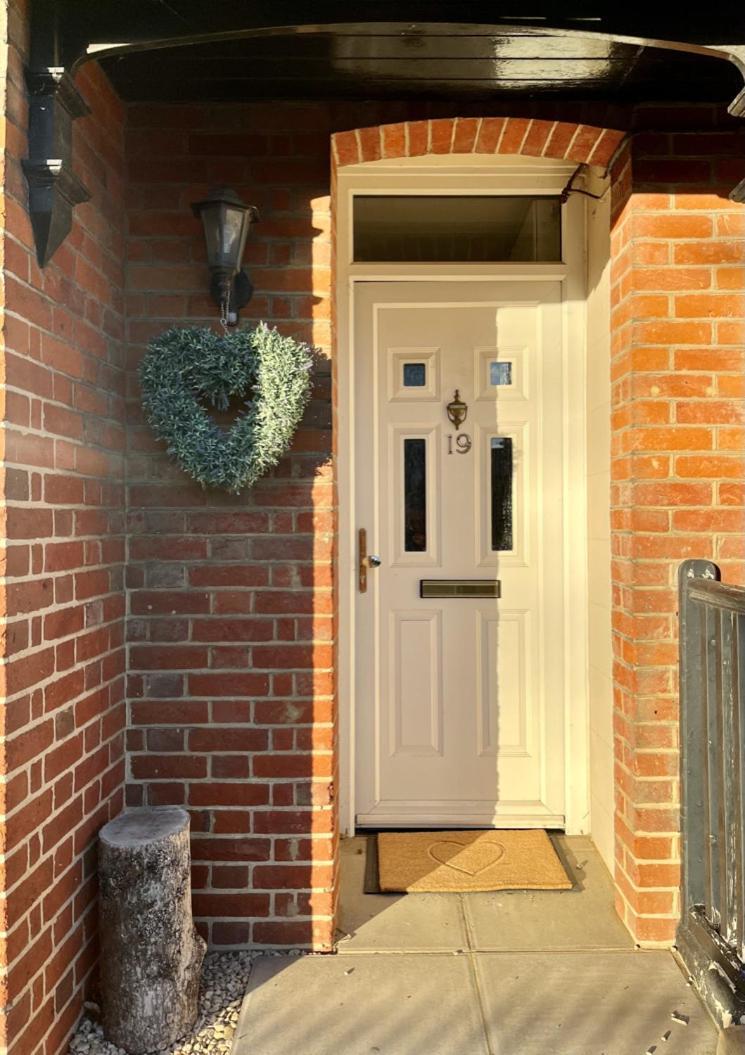 Spacious Two-Bedrooms House, Private Parking, Contractors, Relocators Oxford Exterior photo
